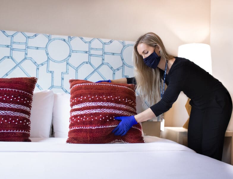 Mint house employee using the mint clean standard
