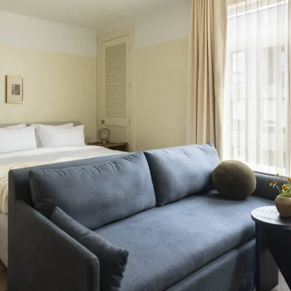 MHNMV RM414-2824 V2 Crop