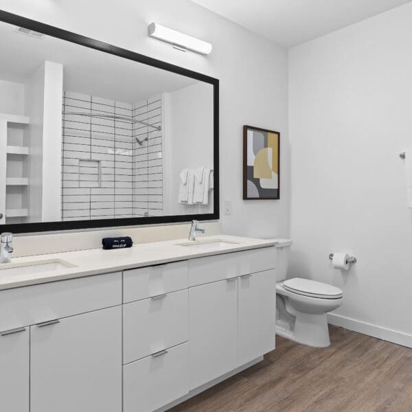 00006-520-805-Division-Street-Nashville