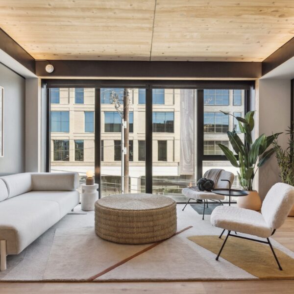 01_400-Comal-St-_Print