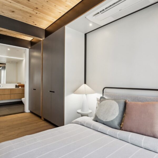 09_400-Comal-St-_Print