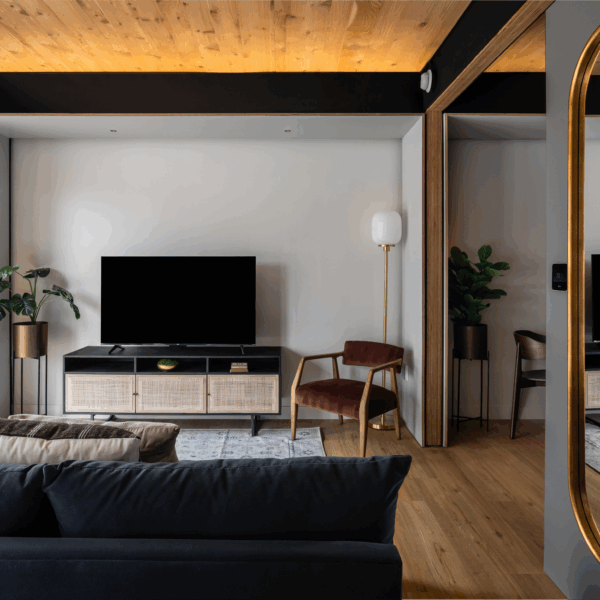 400 Comal Studio Finals-2