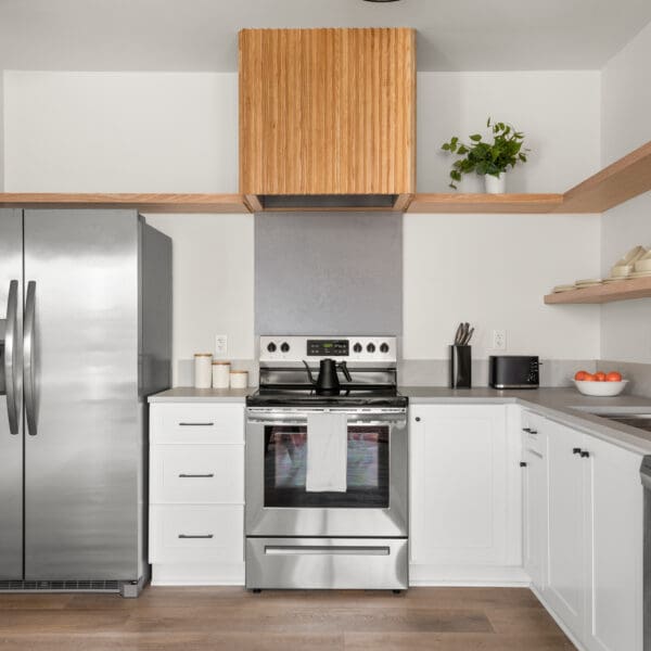 918_Main_St_301_int_05