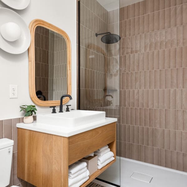 918_Main_St_301_int_22