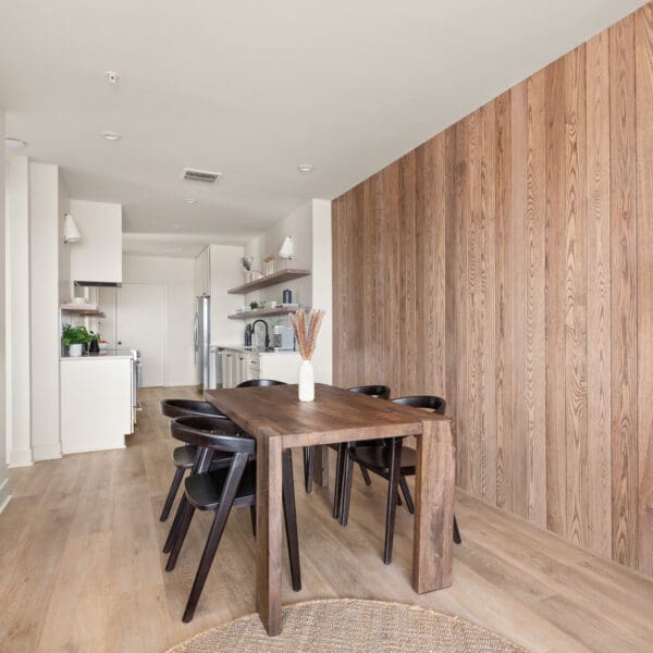 918_Main_St_501_int_10