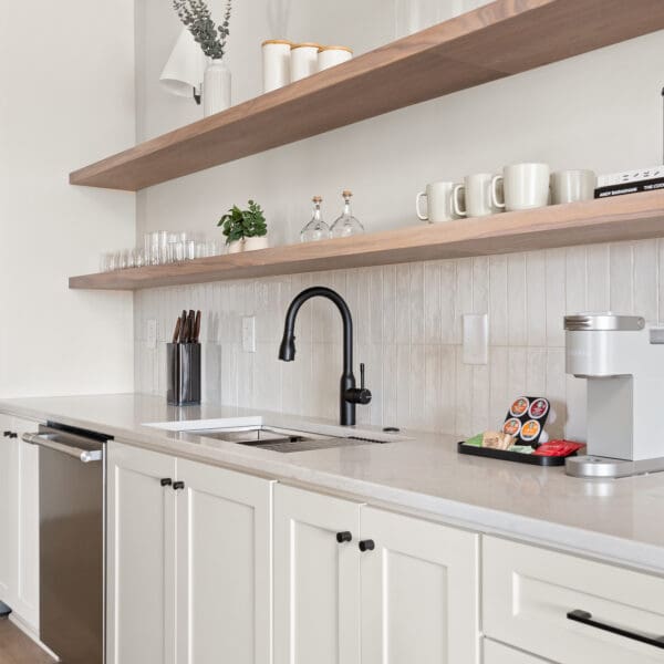 918_Main_St_501_int_12