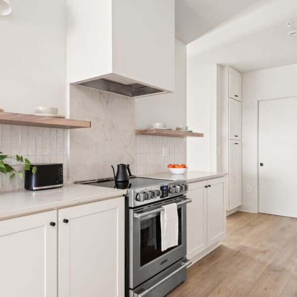 918_Main_St_501_int_14