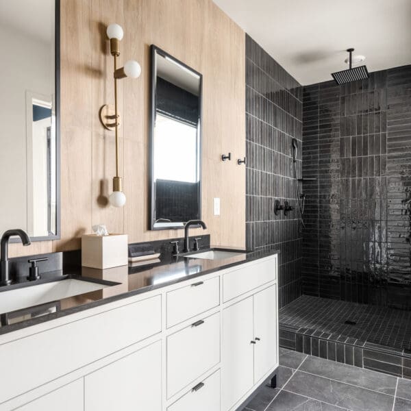 918_Main_St_501_int_29